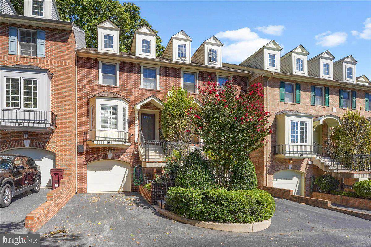 11 Rockford Mews Court - Photo 1