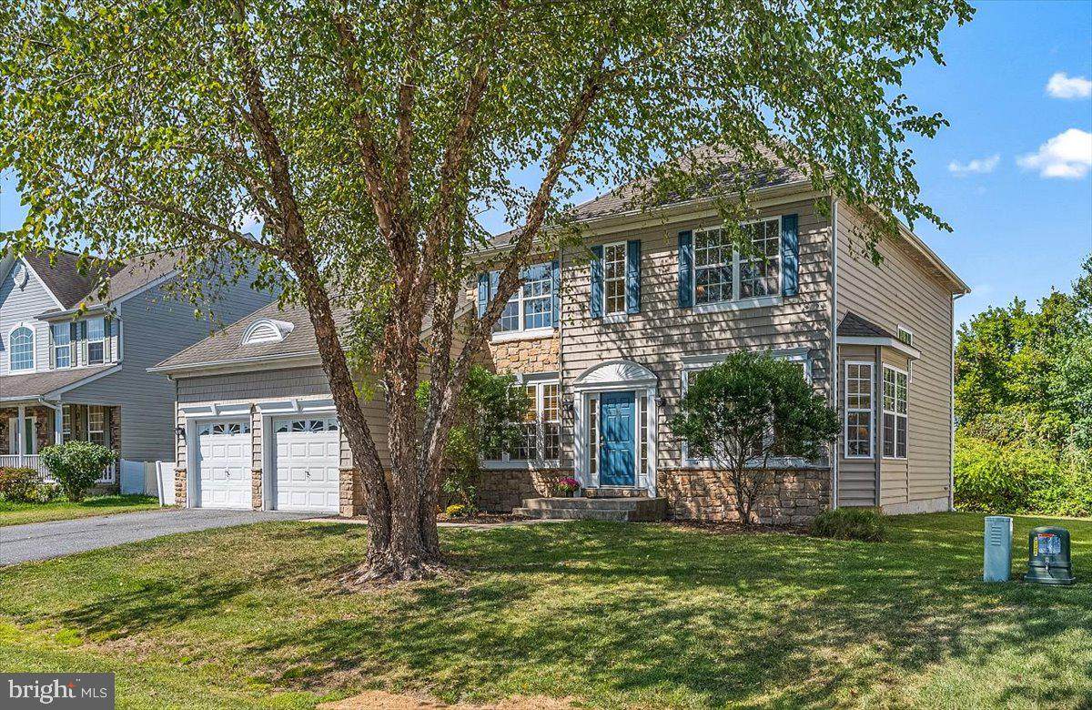 10 Wedgefield Boulevard - Photo 1