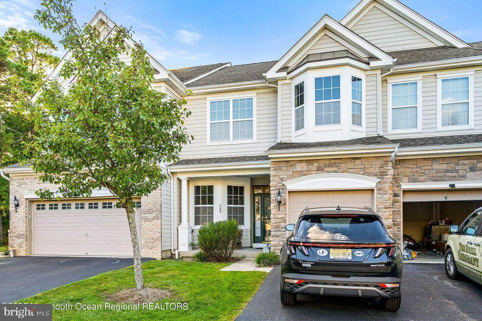 268 Hawthorne Lane - Photo 1