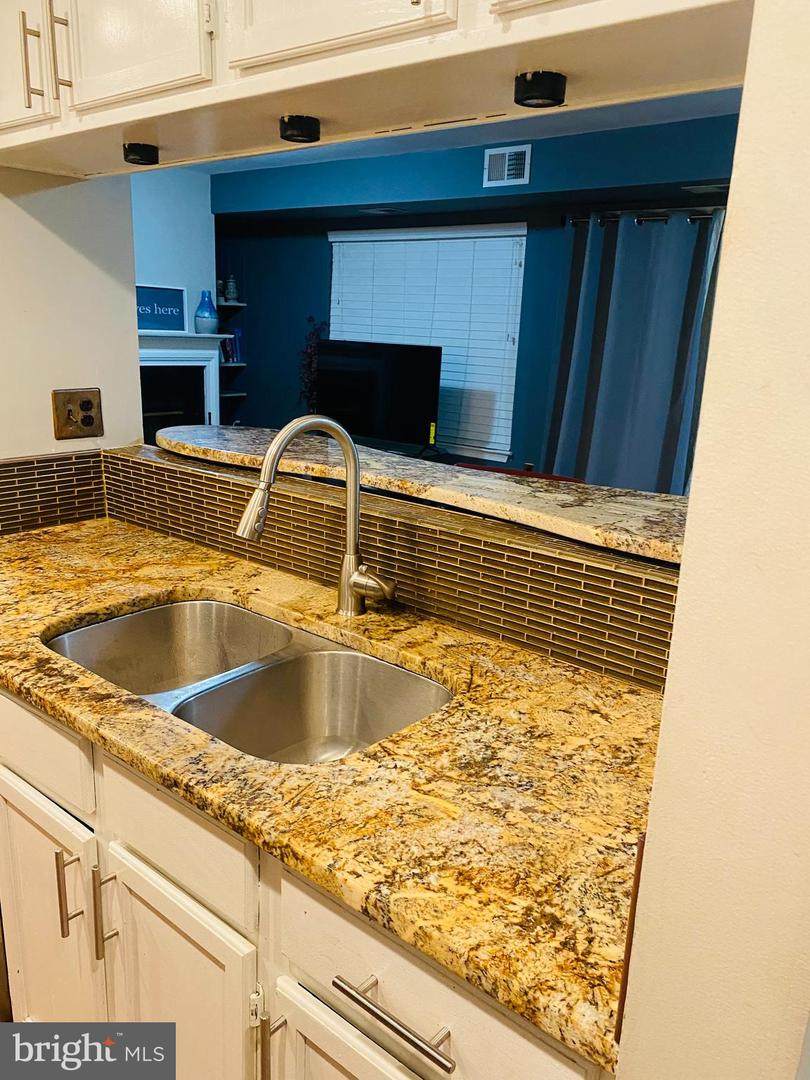 9715 Lake Pointe Court - Photo 1