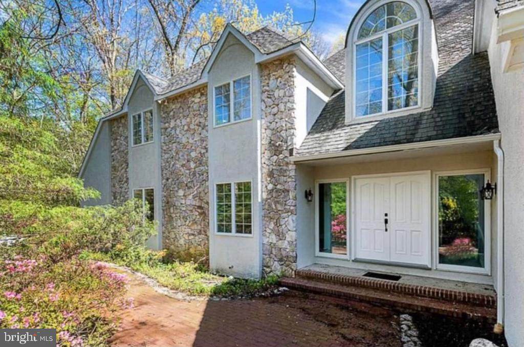 1 Keswick Drive - Photo 1