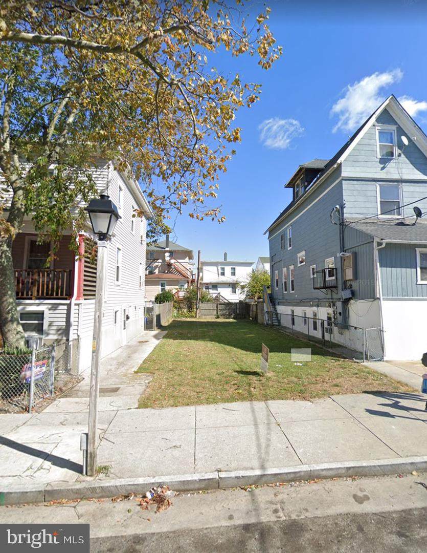21 Sovereign Ave - Photo 1