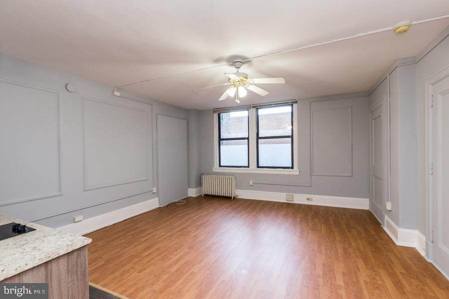 1324 Locust Street - Photo 1