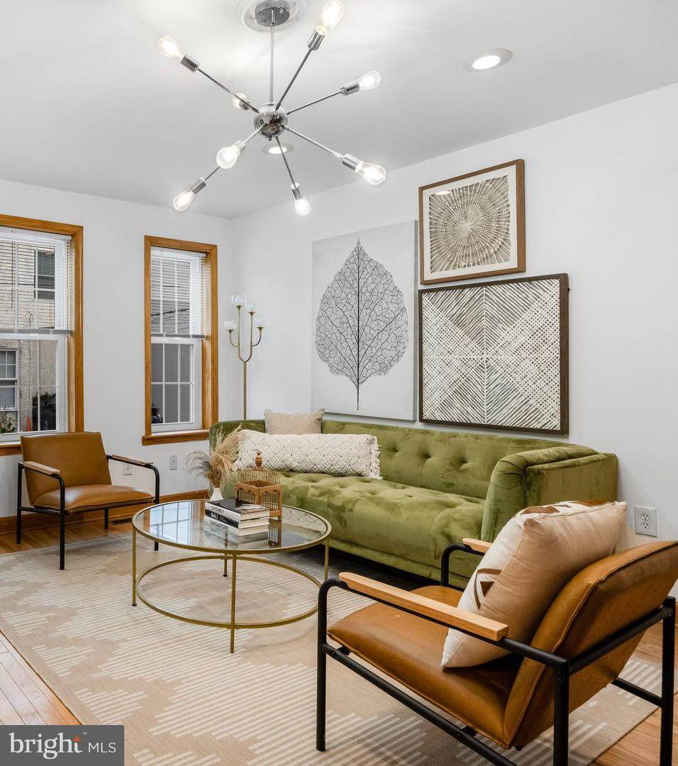 2119 Clymer Street - Photo 1