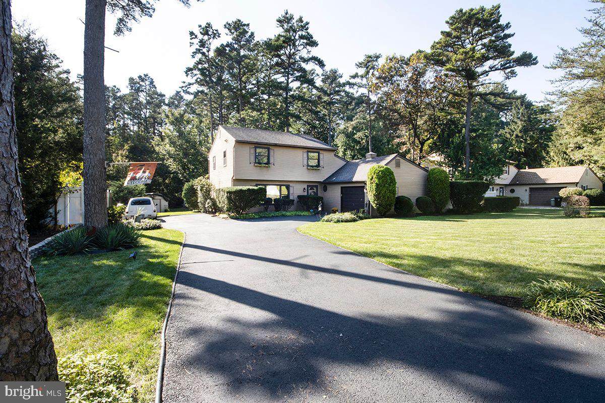 13 Fletcher Boulevard - Photo 1
