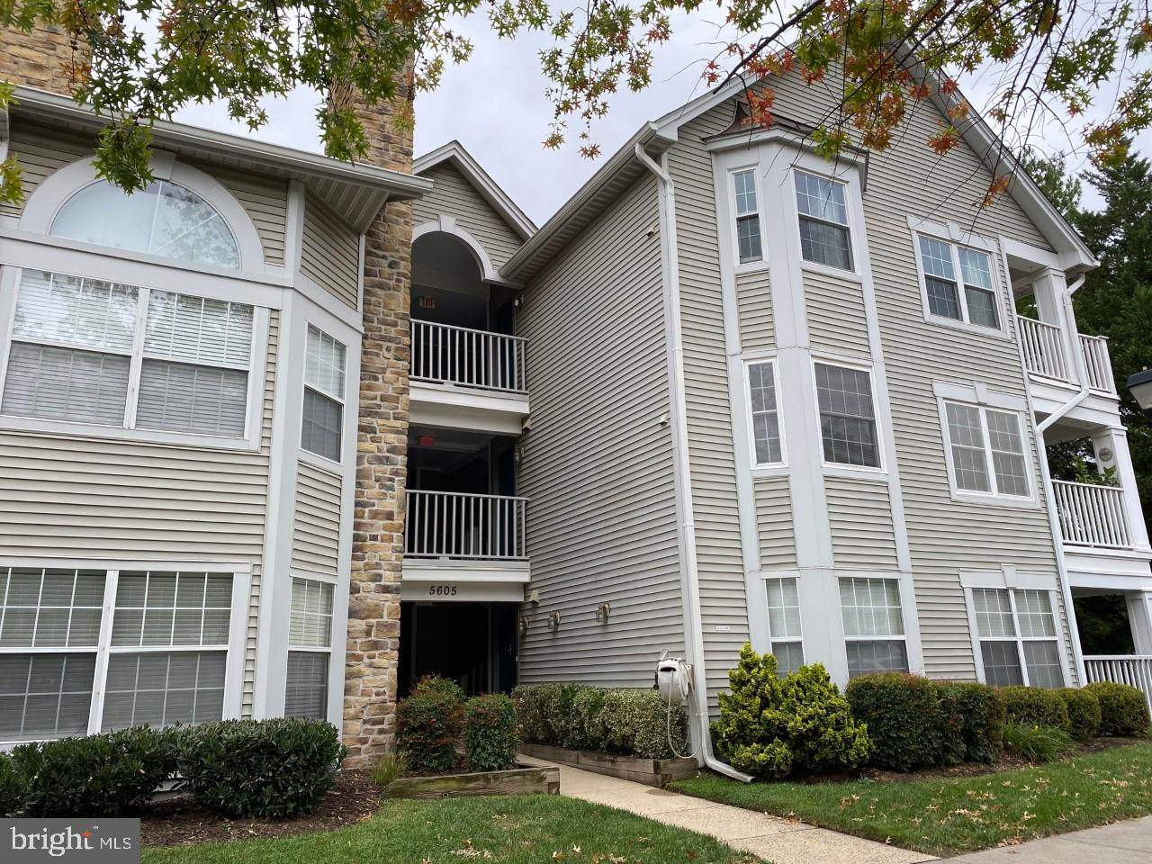 5605 Willoughby Newton Drive - Photo 1