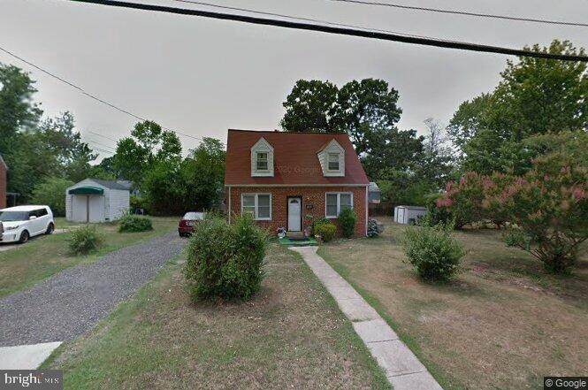 2805 Lakehurst Avenue - Photo 1