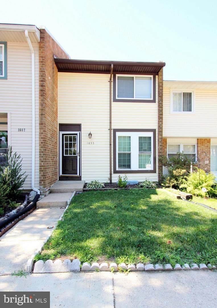 1655 New Windsor Court - Photo 1