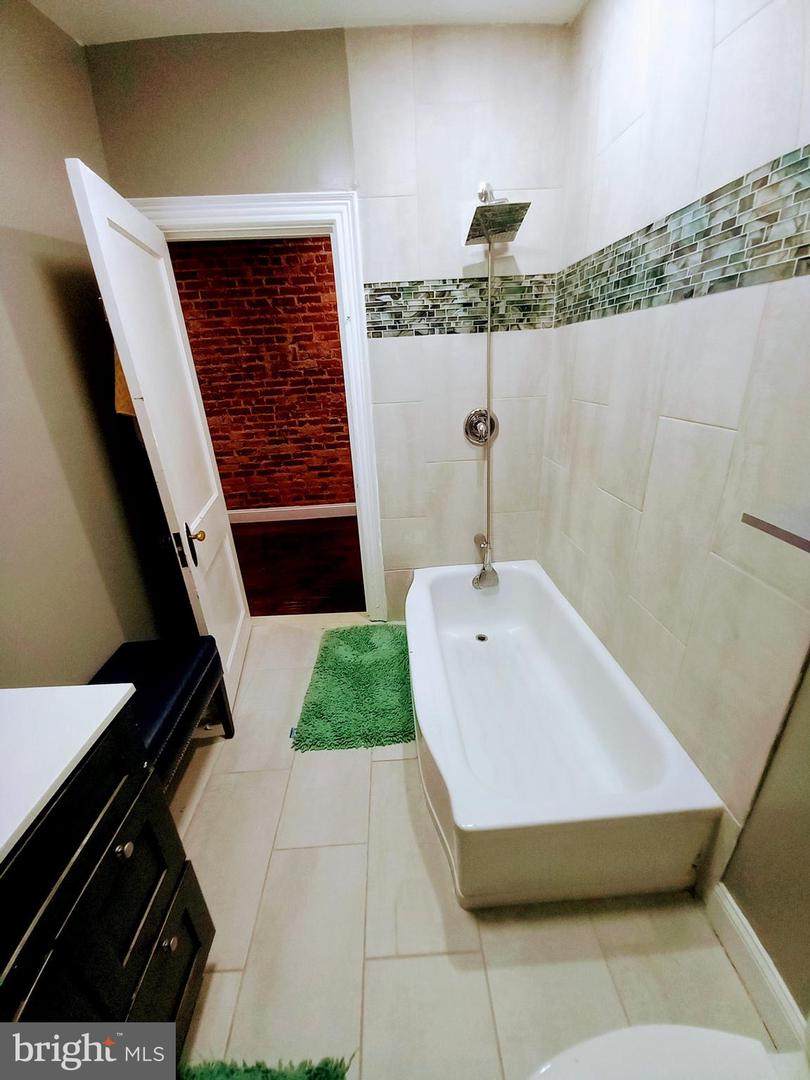 4421 9TH Street - Photo 1