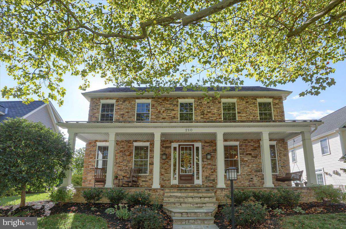 210 Parker Street - Photo 1