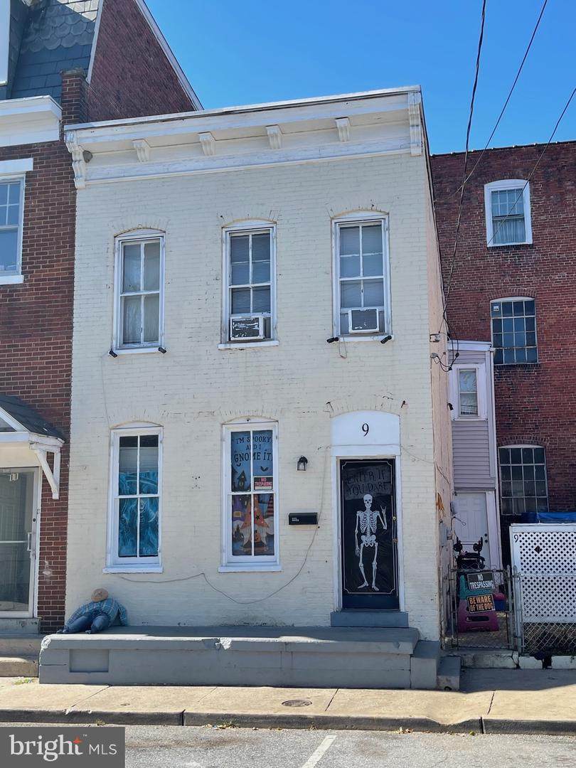 9 Madison Avenue - Photo 1