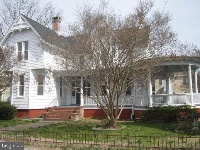 901 Locust Street - Photo 1