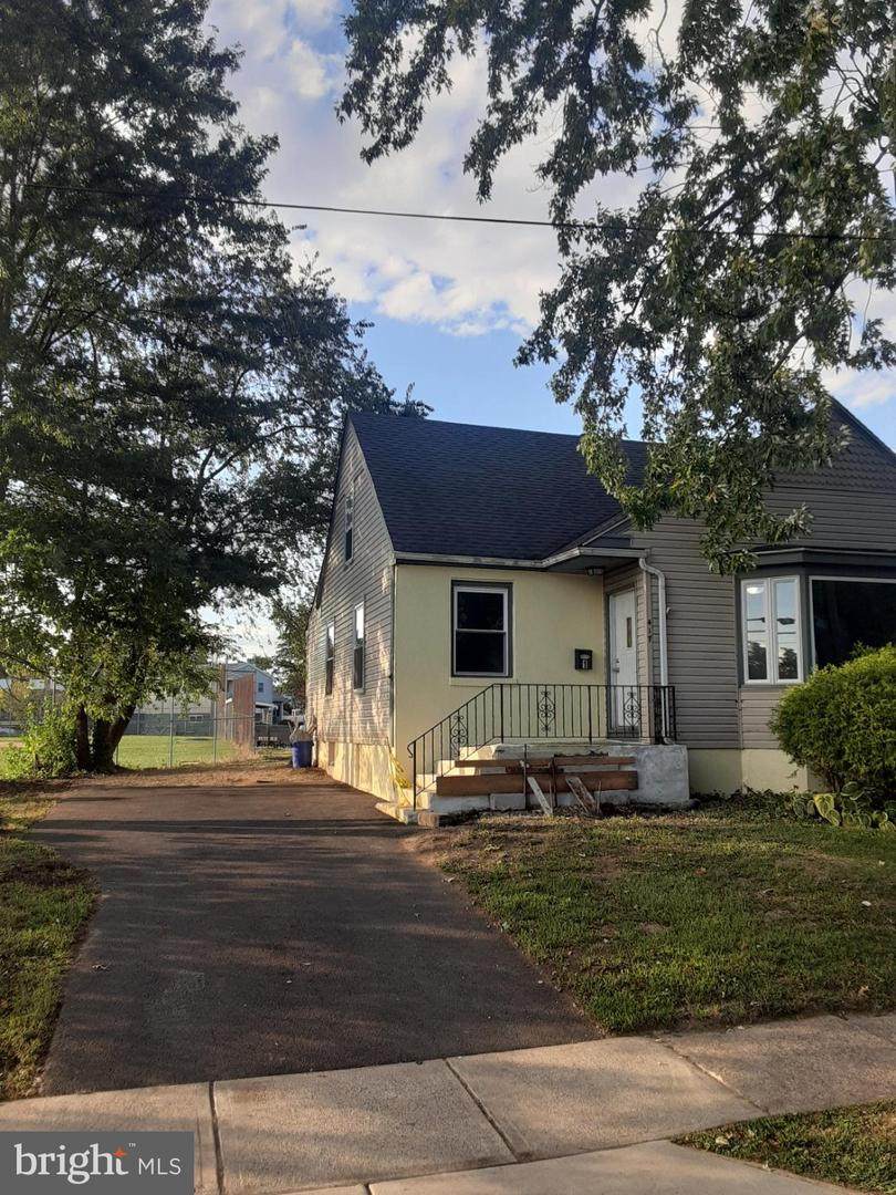 417 Walnut Street - Photo 1