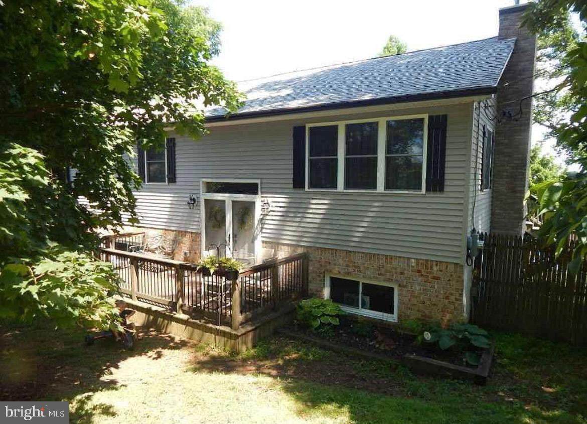 1392 University Avenue - Photo 1