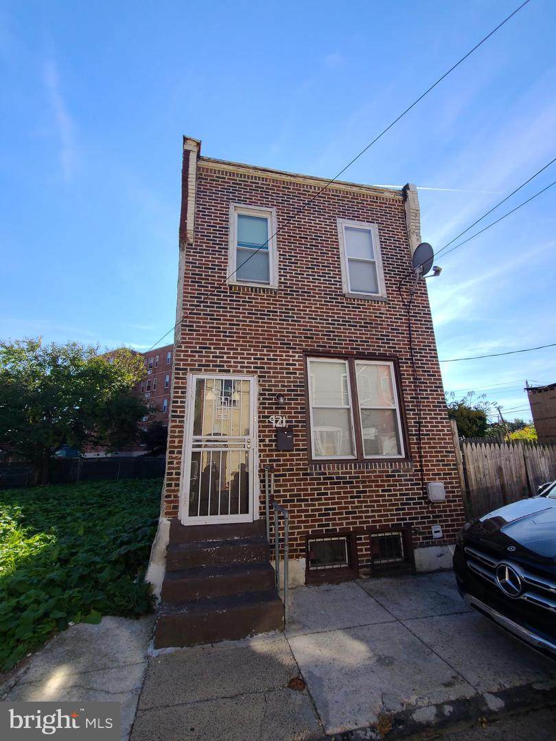 921 45TH Street - Photo 1