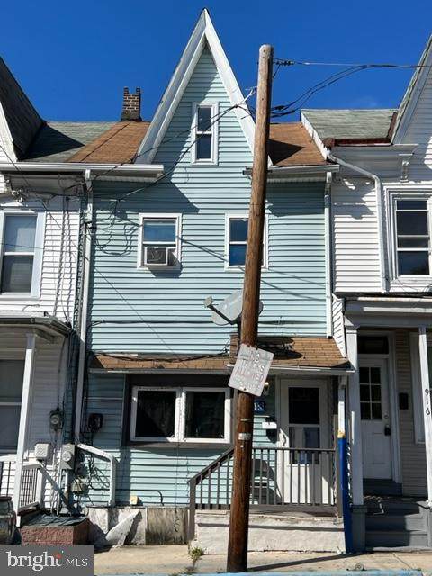 918 Race Street - Photo 1