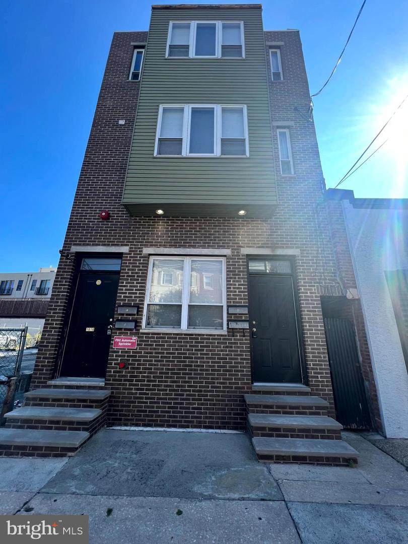 1616 Fairmount Avenue - Photo 1