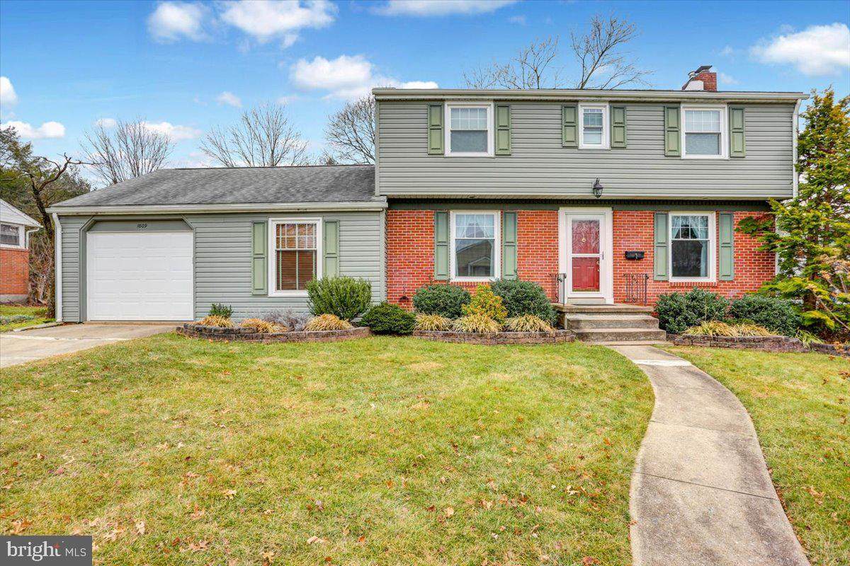 1809 Colony Drive - Photo 1