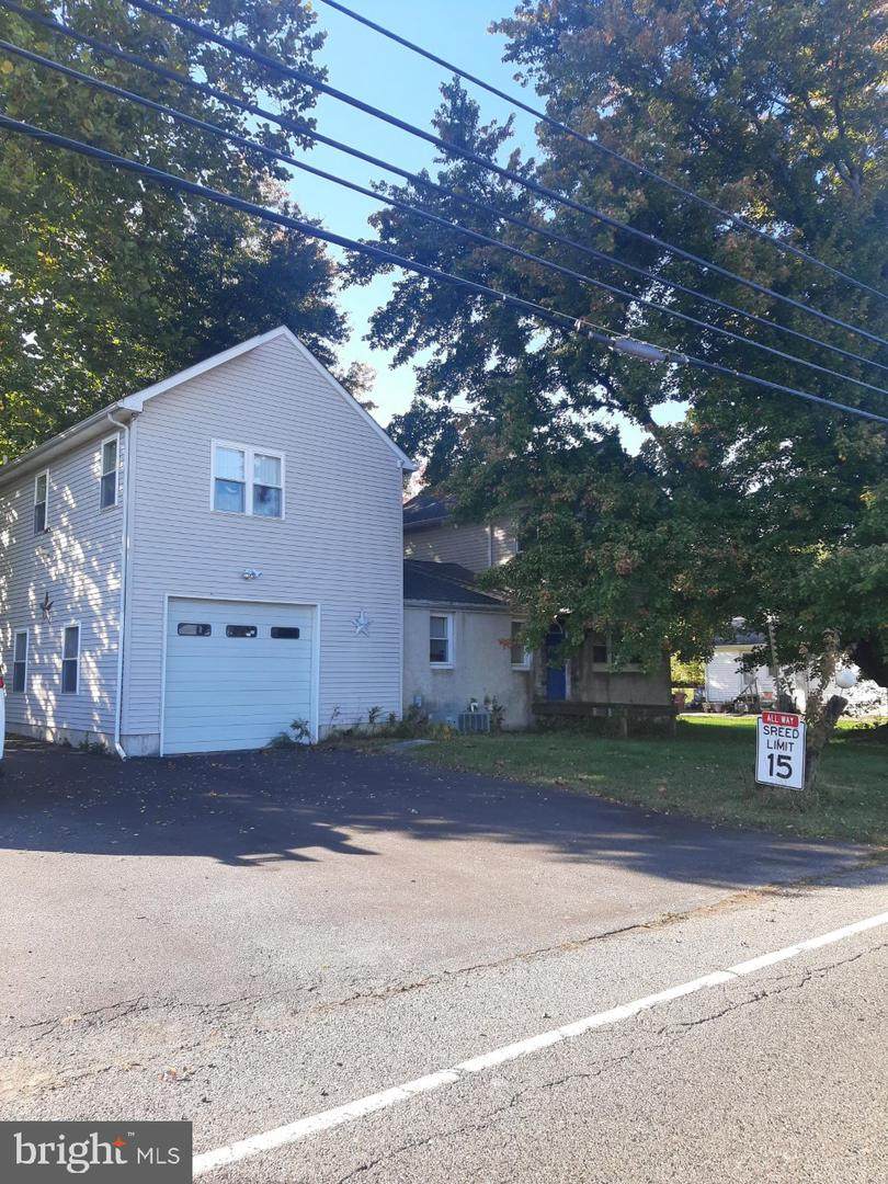 558 Paulsboro Road - Photo 1