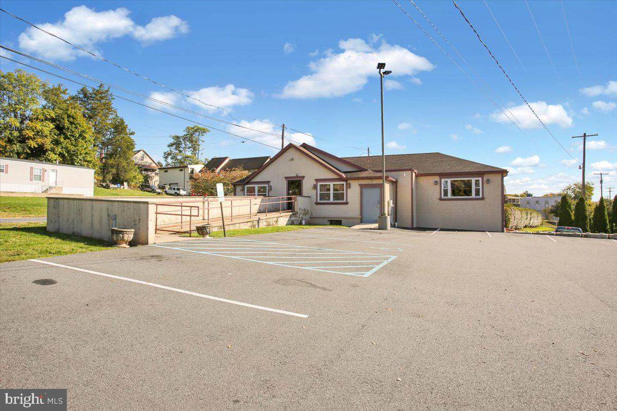 4212 Saint Lawrence Avenue - Photo 1