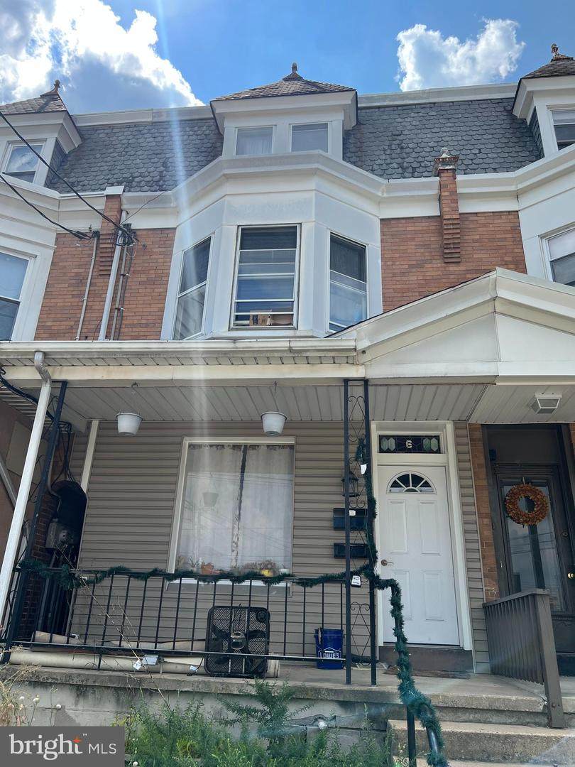 6 Lancaster Avenue - Photo 1
