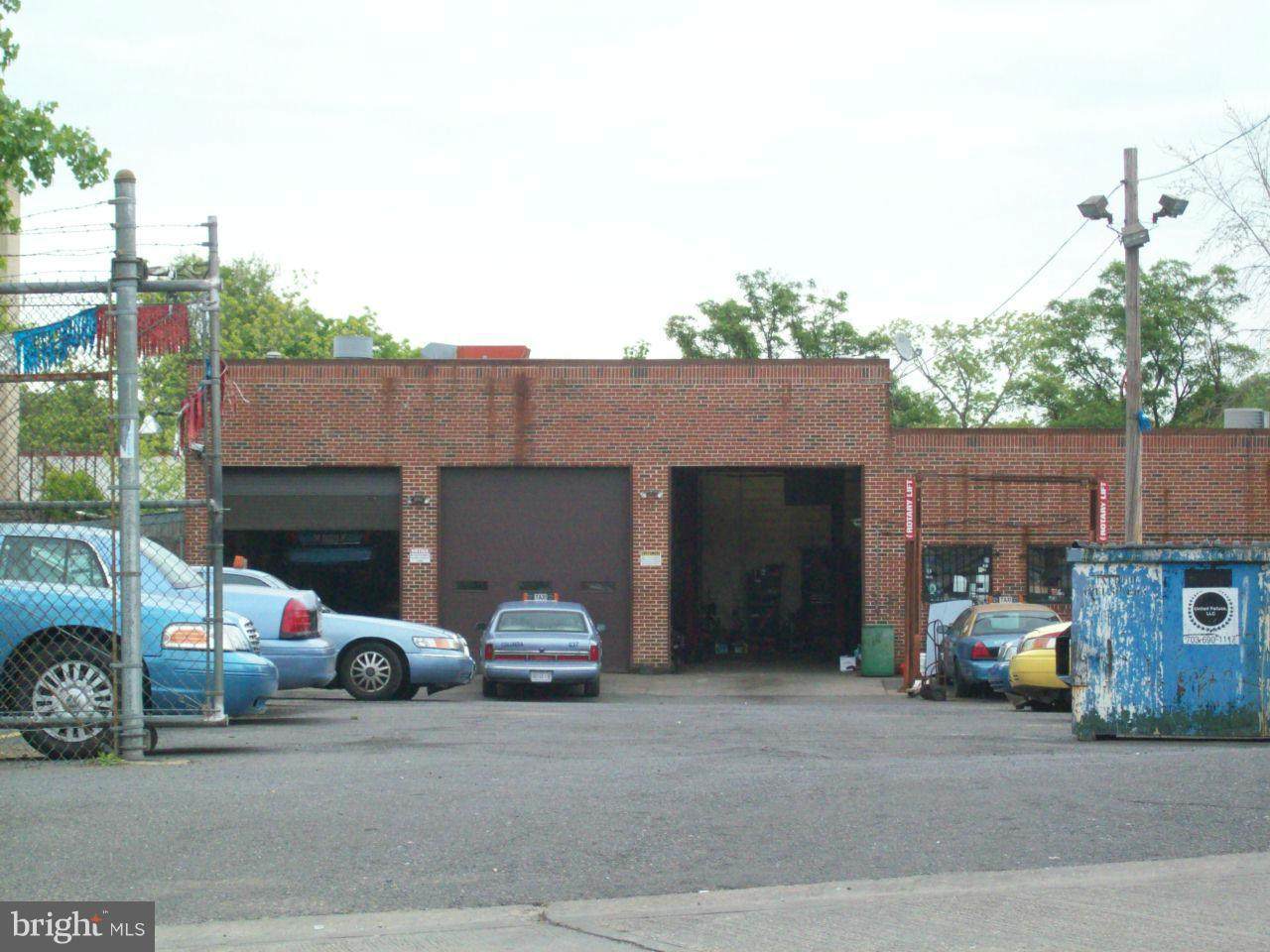 2405 22ND Street - Photo 1