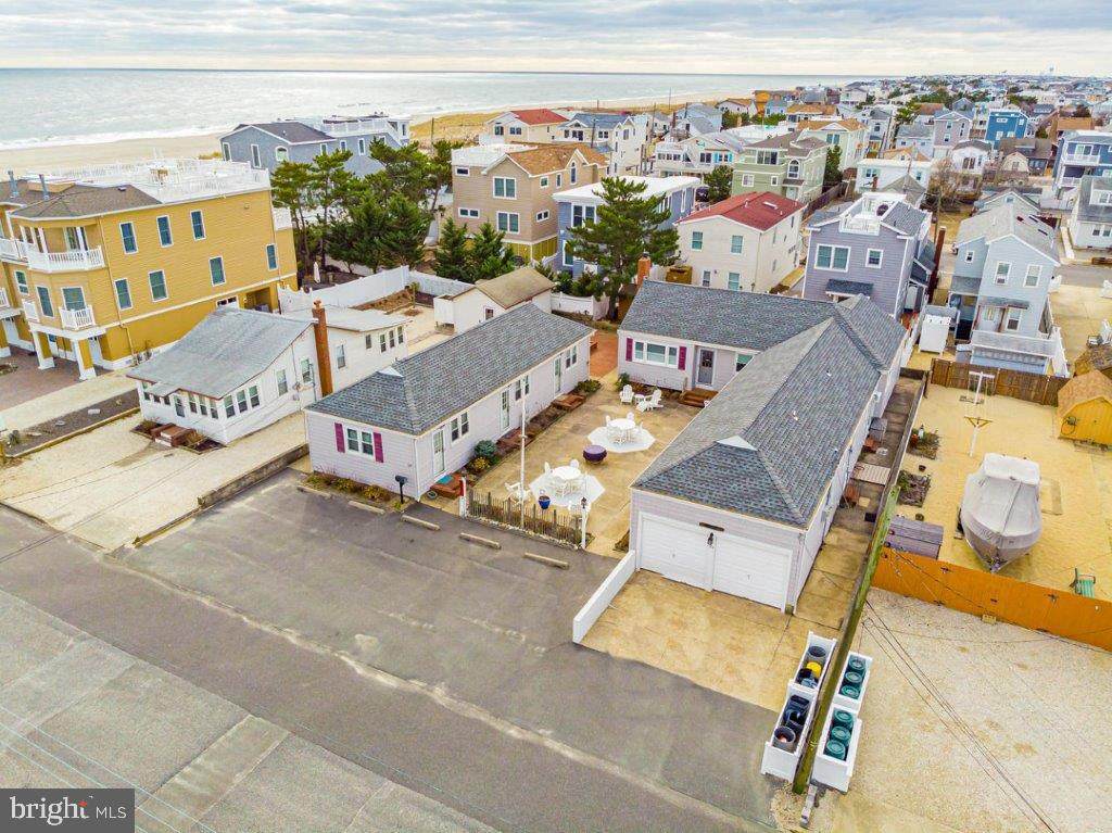 124 17TH Street - Photo 1