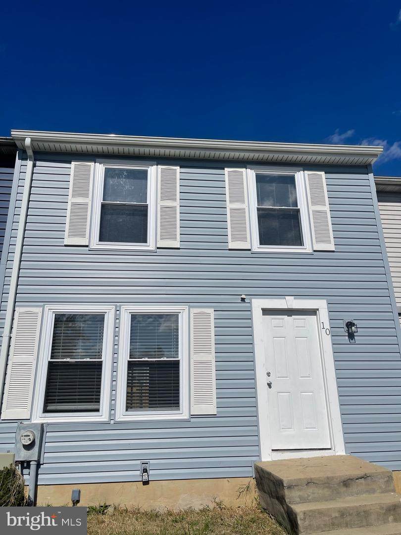 10 Van Court - Photo 1