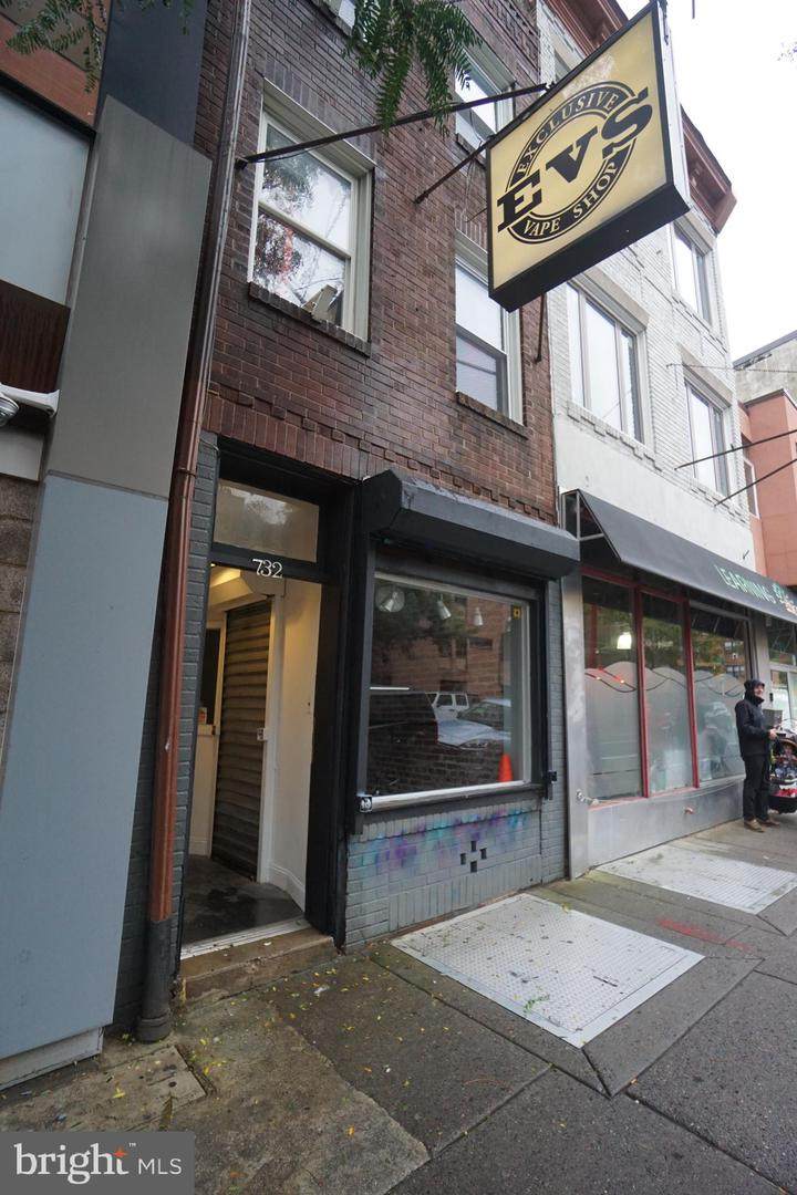 732 South Street - Photo 1