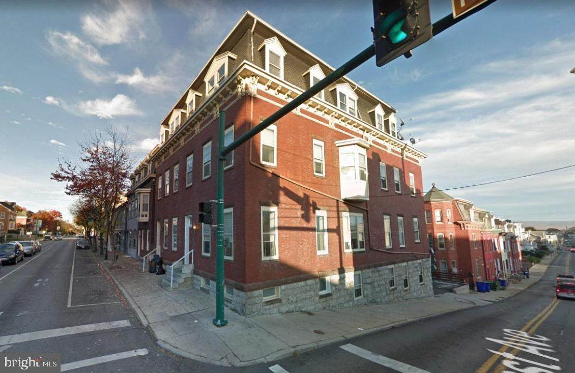 202 Potomac Street - Photo 1