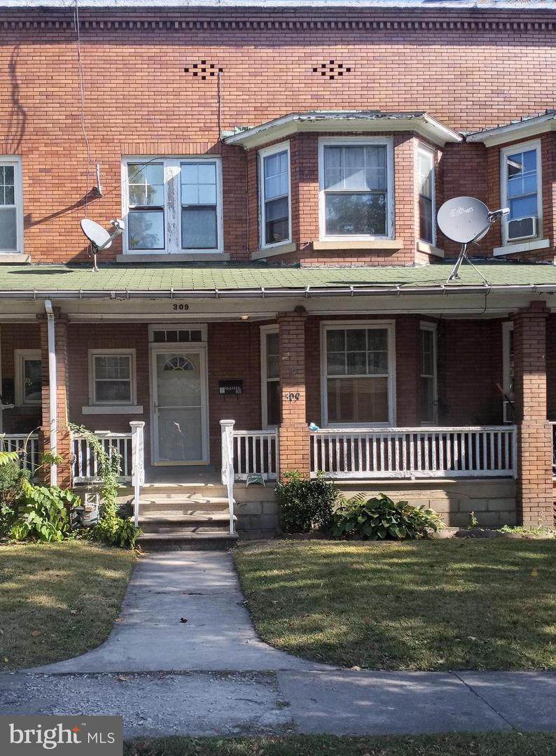 309 Maryland Avenue - Photo 1
