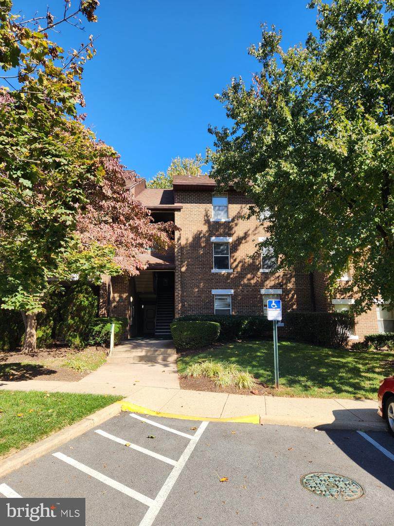 7911 Badenloch Way - Photo 1