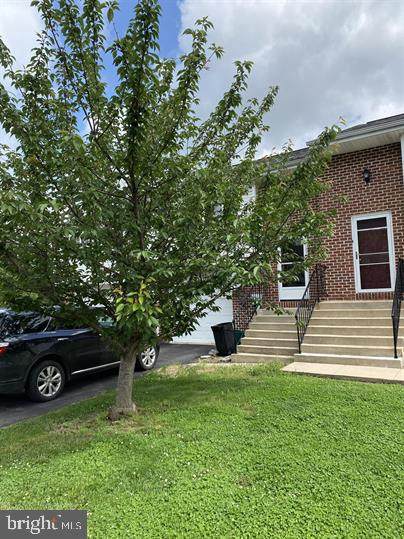 128 Pickwick Place - Photo 1