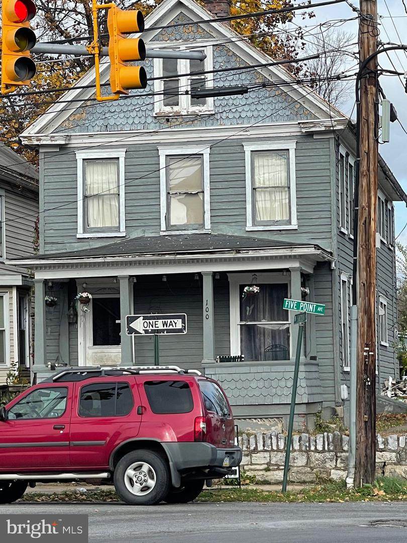 100 Five Point Avenue - Photo 1