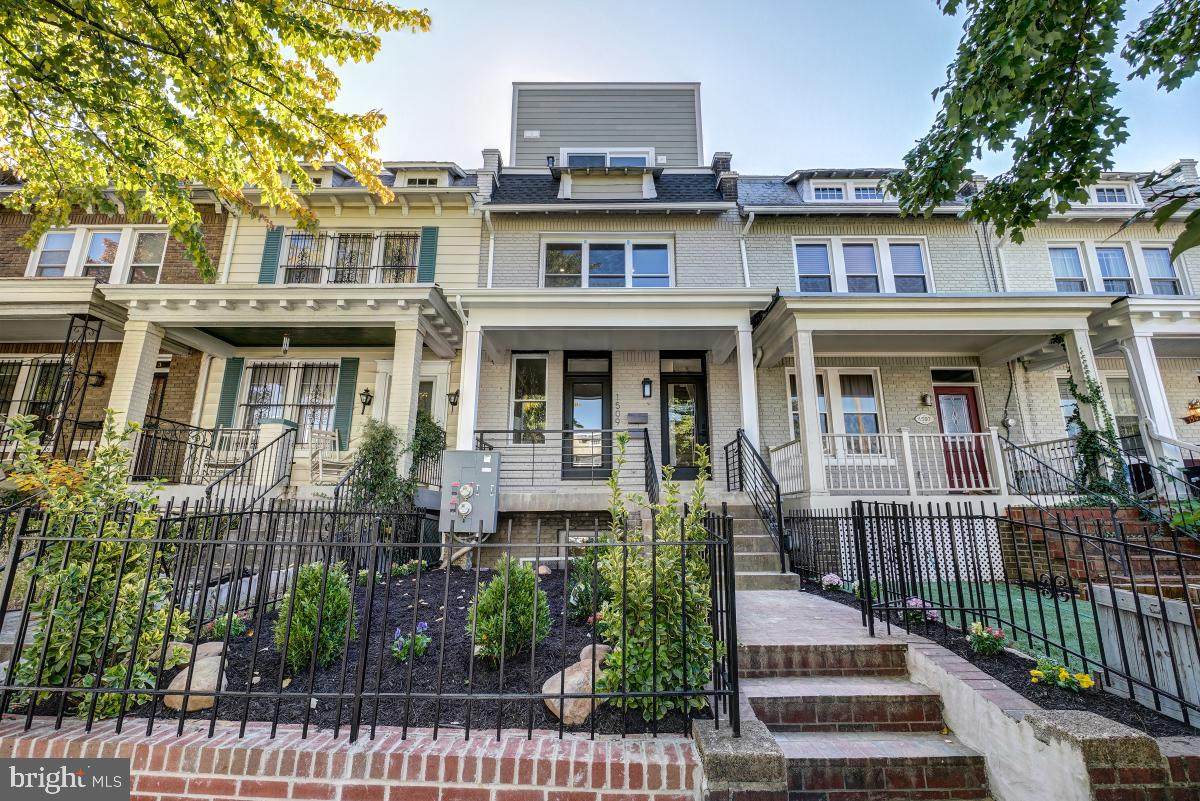 1509 D Street - Photo 1