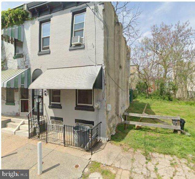 2445 Ingersoll Street - Photo 1