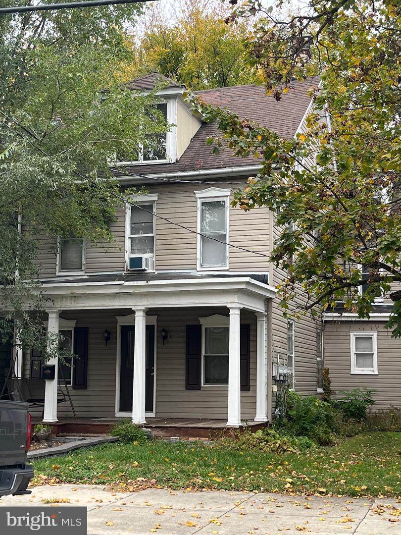 215 Orange Street - Photo 1
