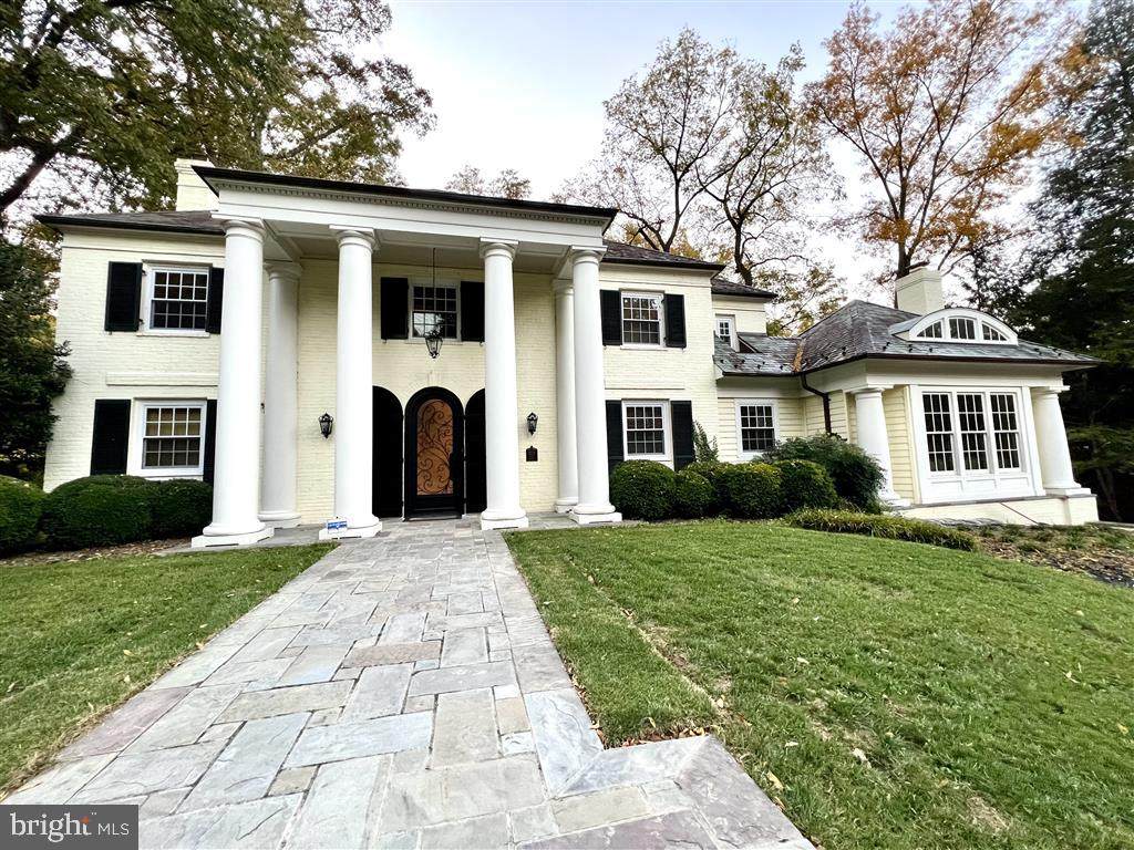 3539 Williamsburg Lane - Photo 1