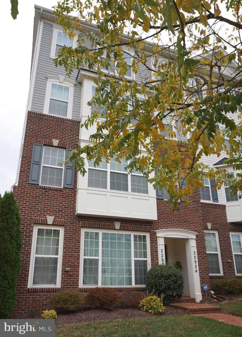 22922 Newcut Road - Photo 1