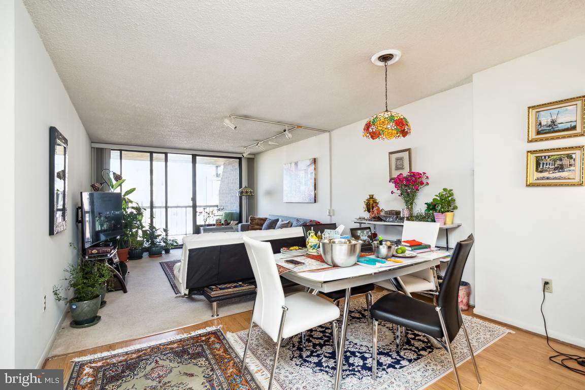 241 6TH Street - Photo 1