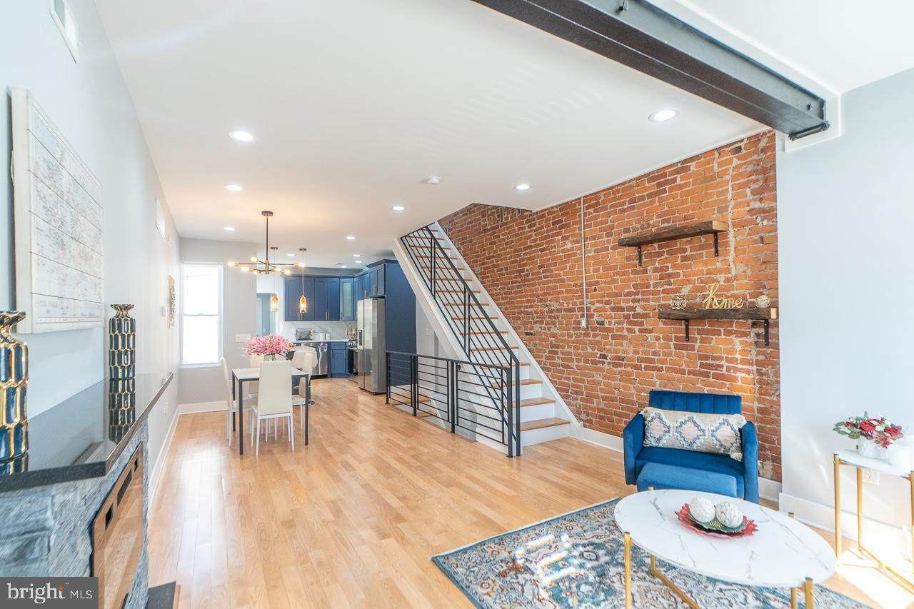 2802 Cedar Street - Photo 1