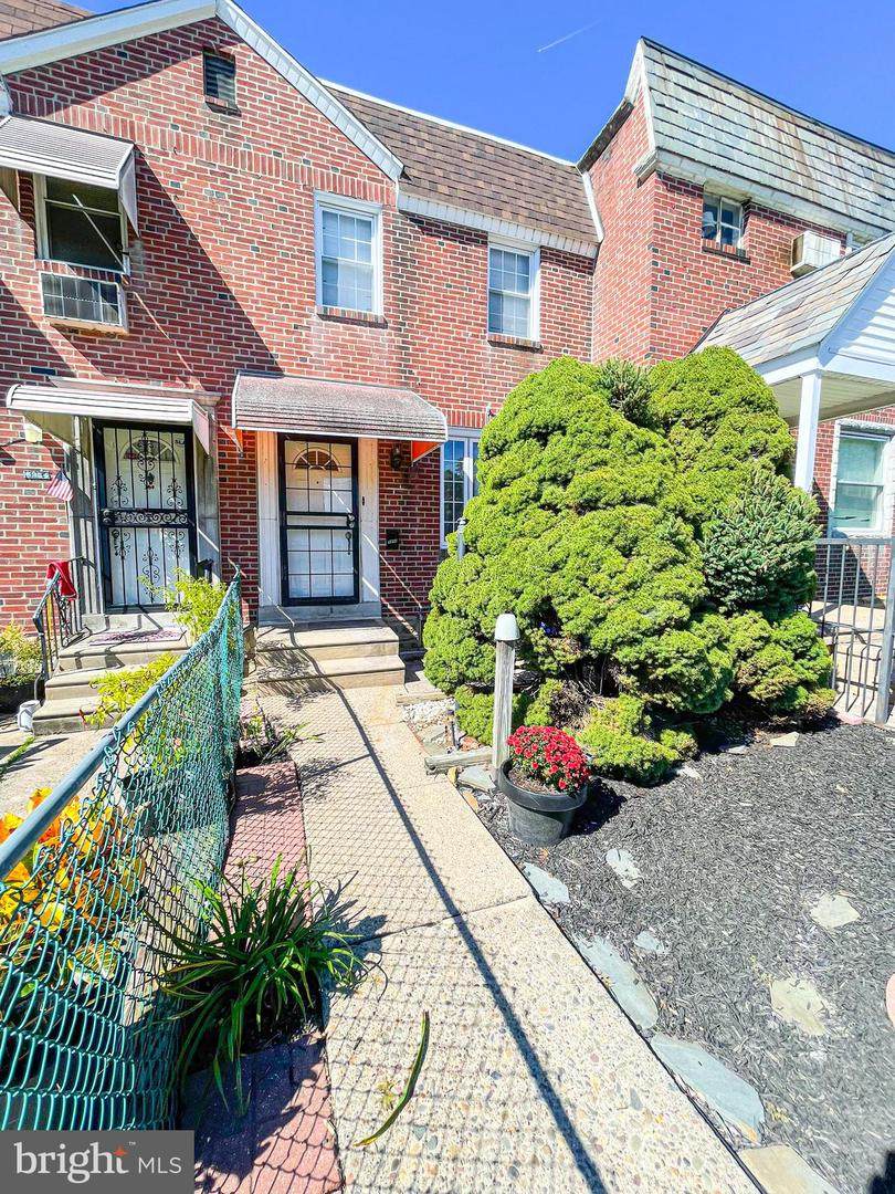 5956 Hasbrook Avenue - Photo 1