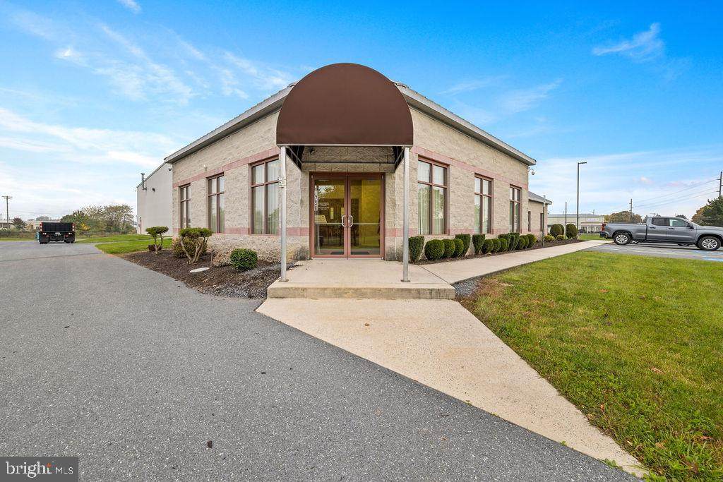 4750 Technology Avenue - Photo 1