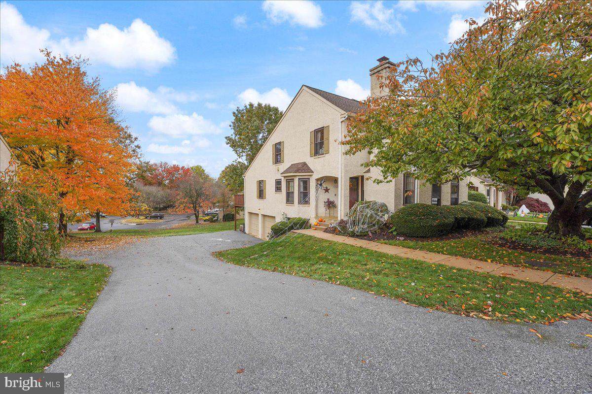 3401 Keswick Way - Photo 1