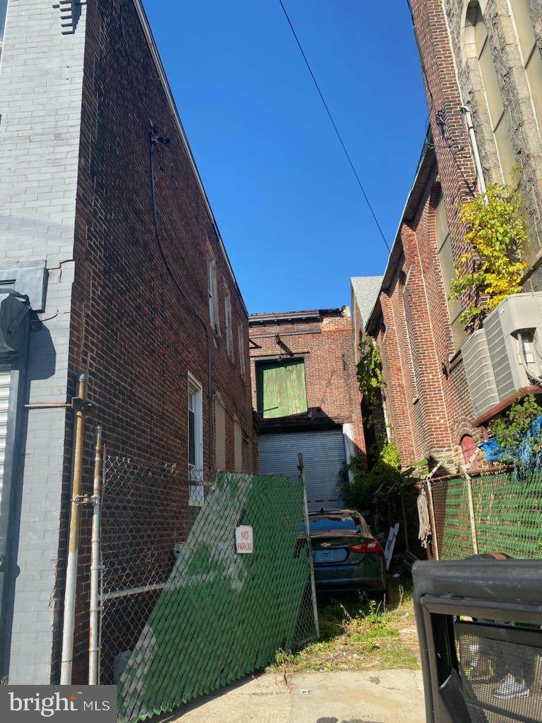 2709-11 Cumberland Street - Photo 1