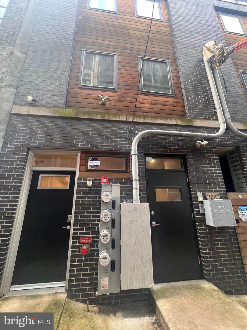 1210 Front Street - Photo 1