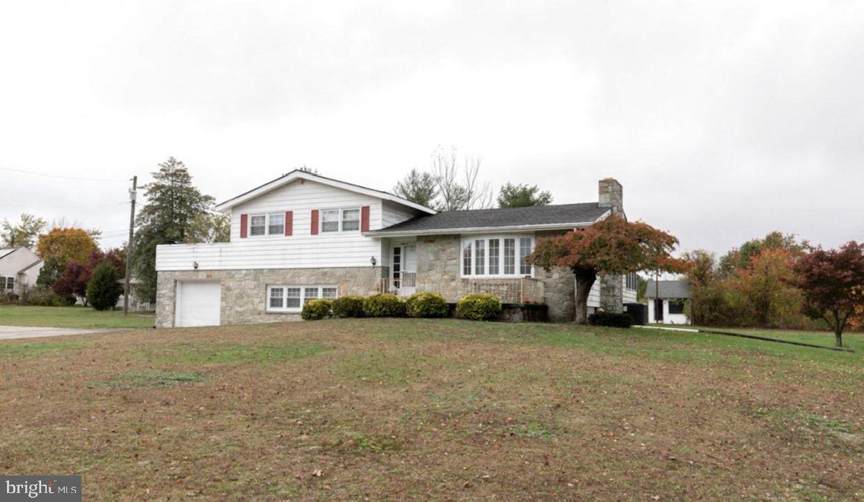 223 Pleasant Mills Road - Photo 1