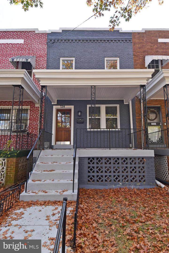 734 Hamilton Street - Photo 1