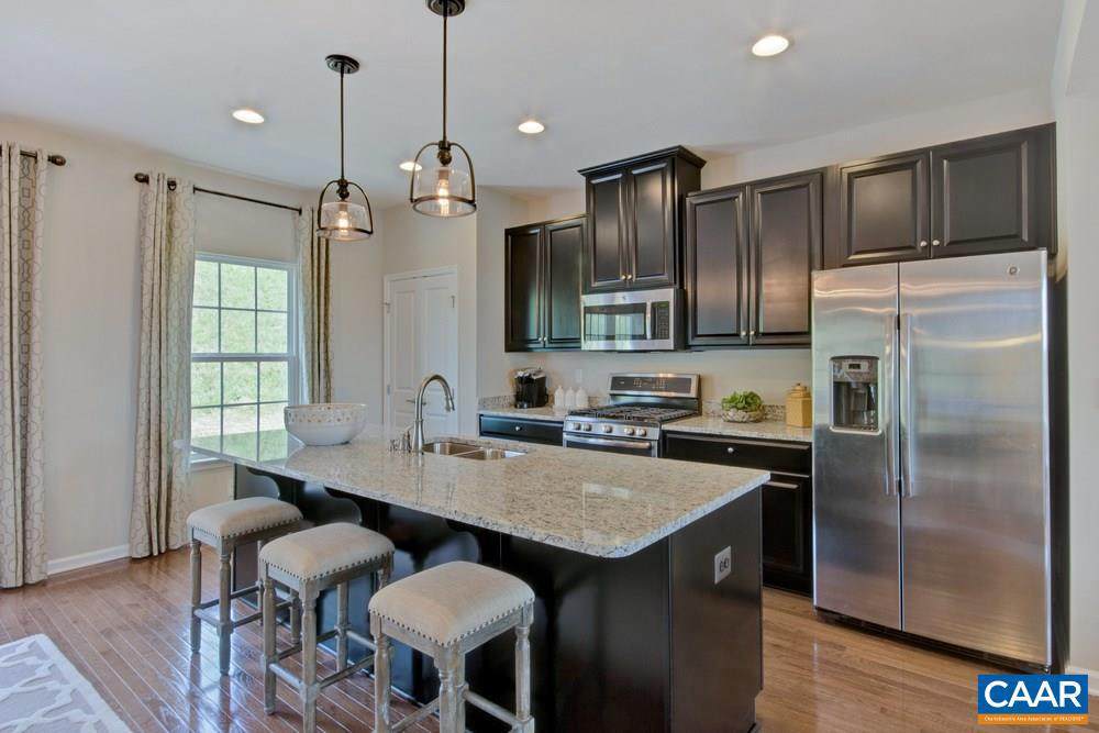 107B Cresent Way - Photo 1