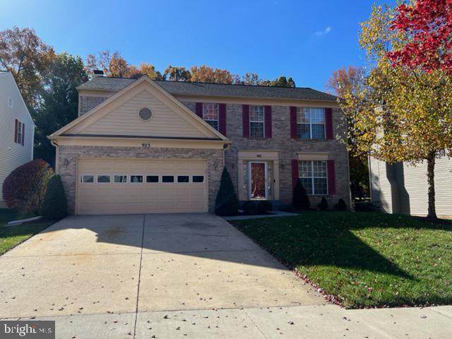 923 Chatsworth Drive - Photo 1